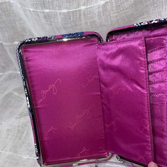 Vera Bradley Boysenberry Paisley Pattern Opera Wallet Style Clutch Designer EUC - Picture 13 of 16